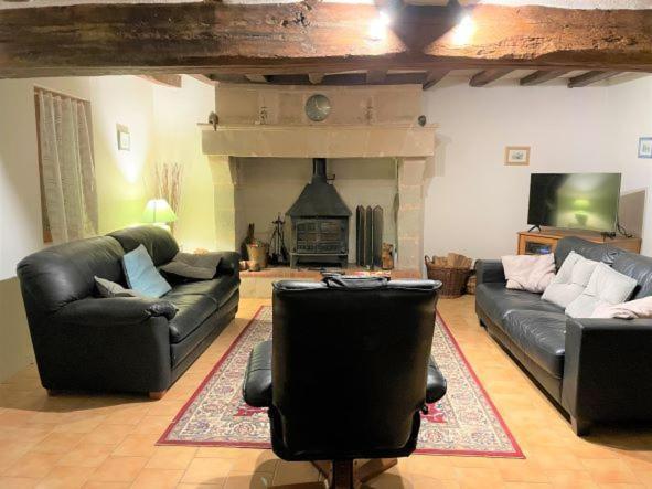 La Maison Tournesol - 3 Bedroom House With Large Garden Near Saumur Saint-Martin-de-la-Place Экстерьер фото
